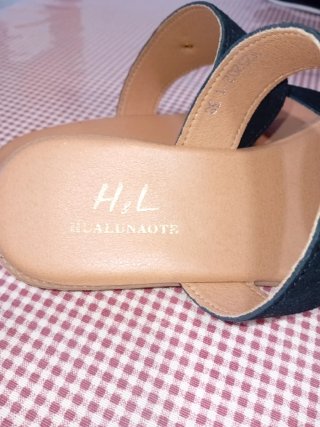 Sandalias NAOTE Beige y Negro