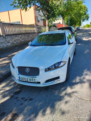 Jaguar XF 3000cc V6 familiar blanco