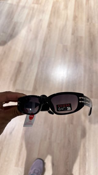 Gafas de sol Guess negras