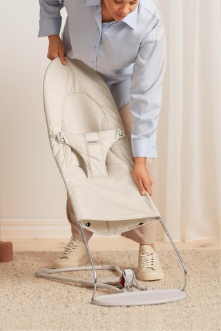 Hamaca Balance Soft BabyBjörn Beige
