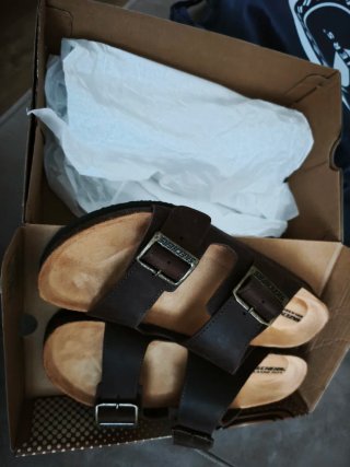 Sandalias Skechers Marrones