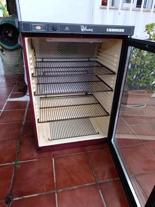 Vinoteca Liebherr 89x60