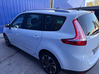 Renault Grand Scenic 2015