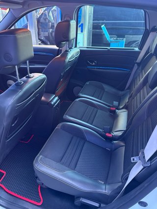 Renault Grand Scenic 2015