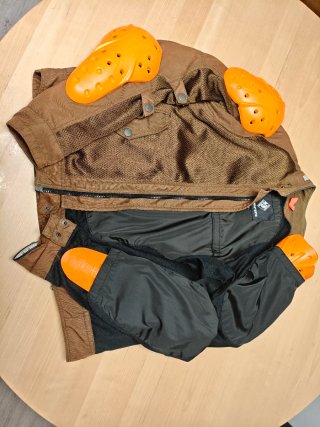 Chaqueta moto verano con protecciones