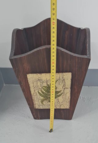 Papelera artesana de madera