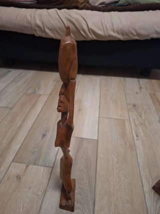 Statue artigianali in legno