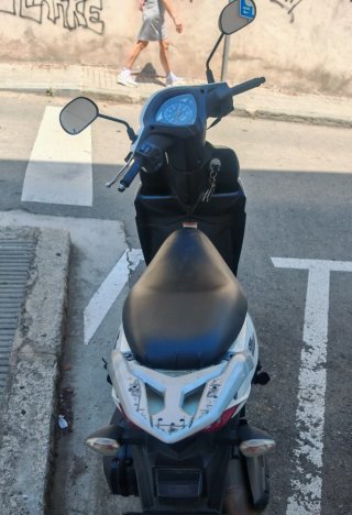 Suzuki Address 110 Scooter Blanca