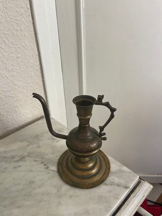 Jarra Ewer Latón Vintage Grabada