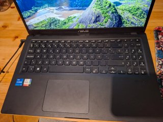Asus Vivobook 15,6" X515EA 16GB RAM 512GB SSD Wind