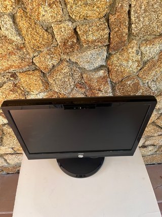 Monitor AOC 2217Pwc 22 con Webcam