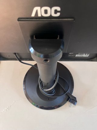 Monitor AOC 2217Pwc 22 con Webcam