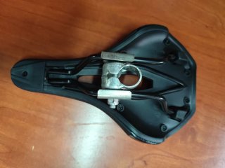 Funda de sillín de bicicleta negra