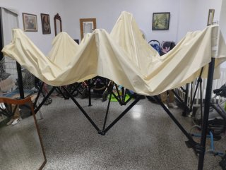 Carpa Plegable Beige y Negra
