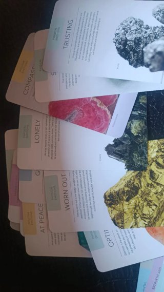 Oráculo de Cristales: 50 Cartas