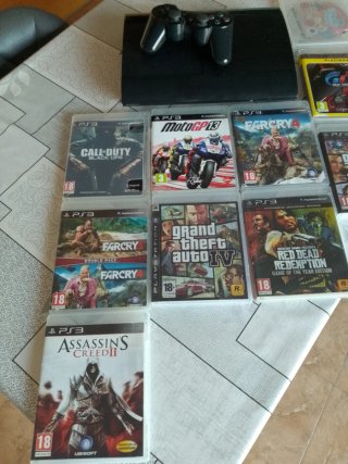 PlayStation3. 500,GB Negra + Mando y Juegos