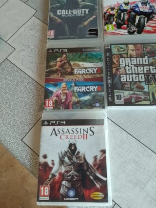 PlayStation3. 500,GB Negra + Mando y Juegos