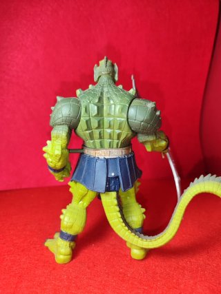 Figura Whiplash 200x