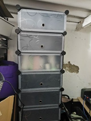Estantería modular de plástico negra