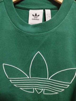 T-shirt Adidas verde con logo