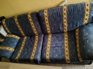 SE REGALA Sofá 3 plazas azul y dorado