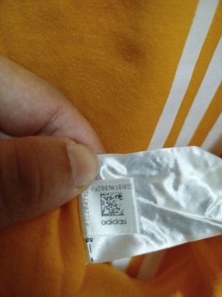 T-shirt Adidas Gialla