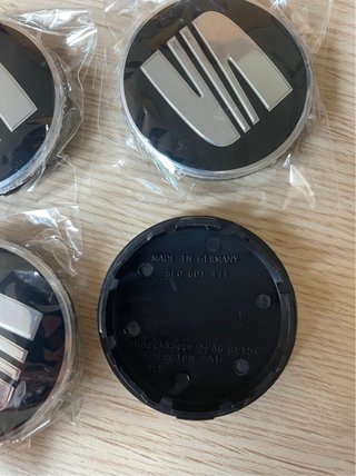 4 Tapabujes Seat 56mm Negro Plata Originales Nuevo