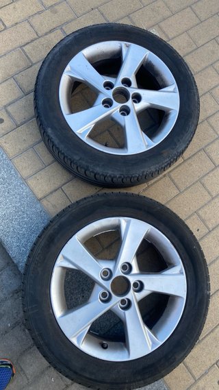 Llantas Originales Toyota Auris (2 unidades)