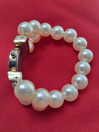Reloj pulsera perlas dorado