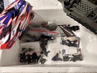 Coche RC Wltoys escala 1/12