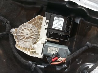 ELEVALUNAS DELANTERO DERECHO VOLKSWAGEN PASSAT VA