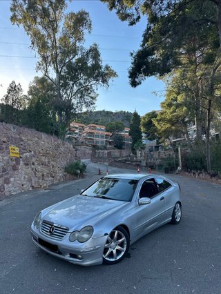 Mercedes-Benz Clase C 2003