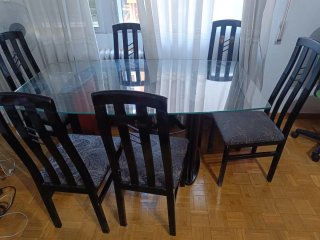 Mesa de cristal con 6 sillas