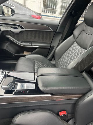 Audi A8 2023