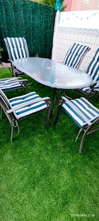 Conjunto mesa,sillas exterior cristal y cojines