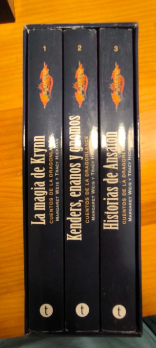 ESTUCHE CUENTOS DE LA DRAGONLANCE (1a TRILOGIA)