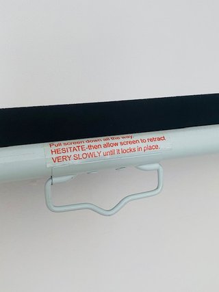 Pantalla Proyector LUX-SCREEN 150cm