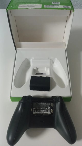 Mando Xbox Series Carbon Black