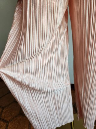 Completo Top Nero e Pantalone Plissé Rosa S/M (IT)