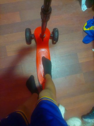 Patin infantil 3 ruedas rojo
