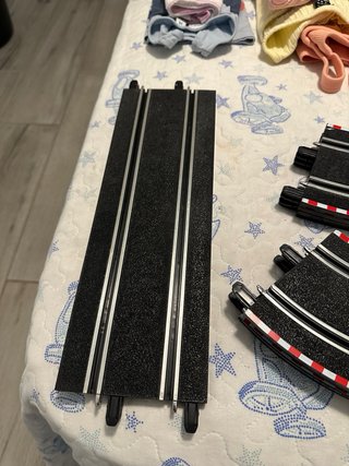Scalextric Compact Formula Race to Win