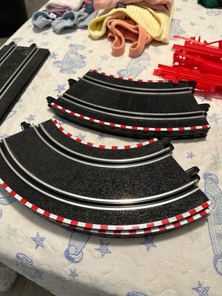 Scalextric Compact Formula Race to Win
