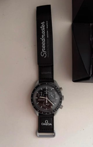 Omega x Swatch MoonSwatch Nero