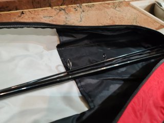 Dos cañas de pescar más bolsa de transporte,