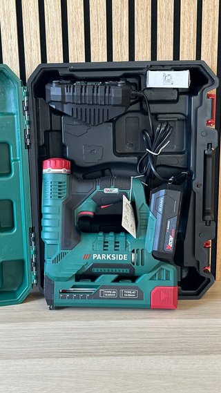Pistola de grapas profesional Parkside 20V