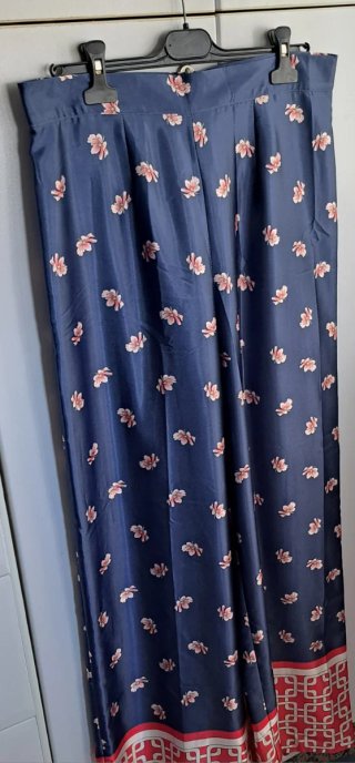 Pantalón palazzo estampado floral