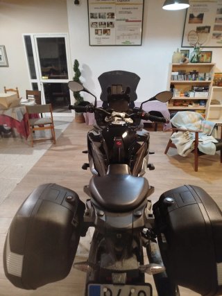 BMW S1000XR Negra