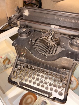 Máquina de escribir Hispano-Olivetti