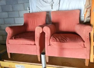 Juego 2 sillones rojos estilo clásico