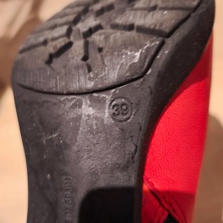 Botines rojos con pelo